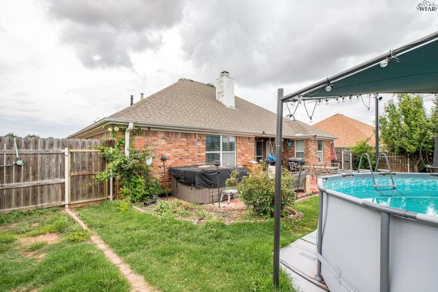 2105 E HUNTERS GLEN, Wichita Falls, TX 76306