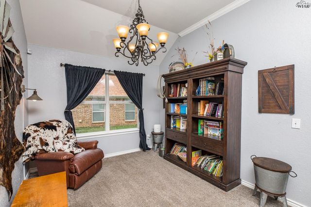 2105 E HUNTERS GLEN, Wichita Falls, TX 76306