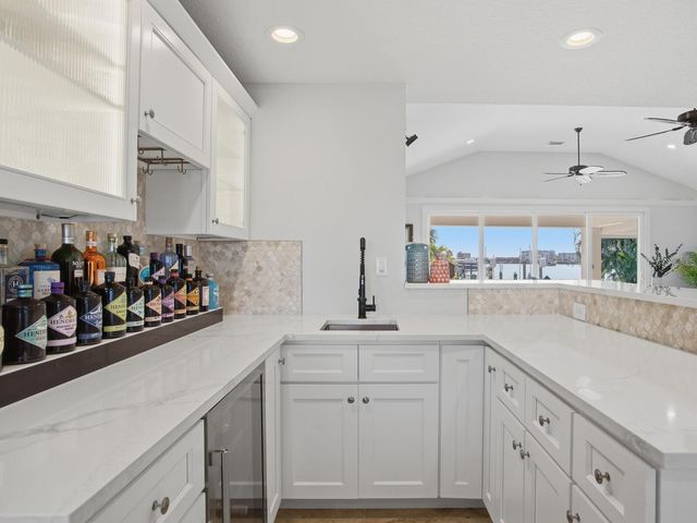 1028 79TH STREET S, St Petersburg, FL 33707