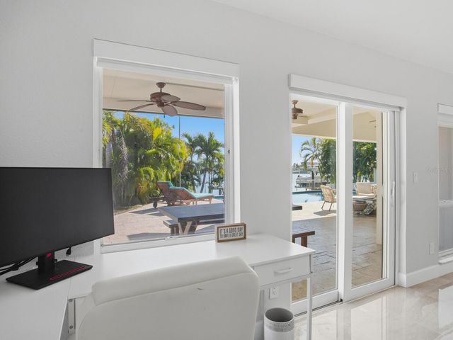 1028 79TH STREET S, St Petersburg, FL 33707