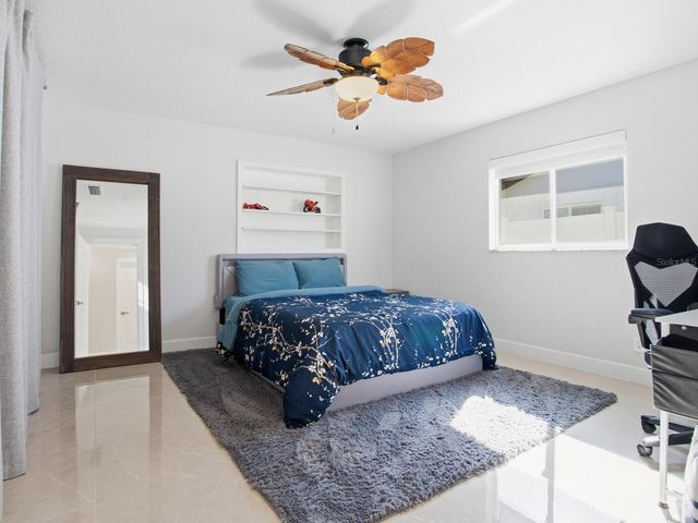 1028 79TH STREET S, St Petersburg, FL 33707