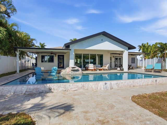 1028 79TH STREET S, St Petersburg, FL 33707