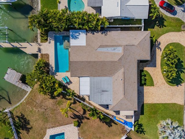 1028 79TH STREET S, St Petersburg, FL 33707