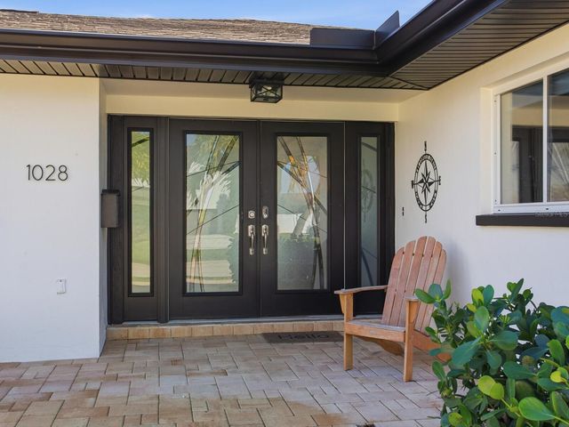 1028 79TH STREET S, St Petersburg, FL 33707