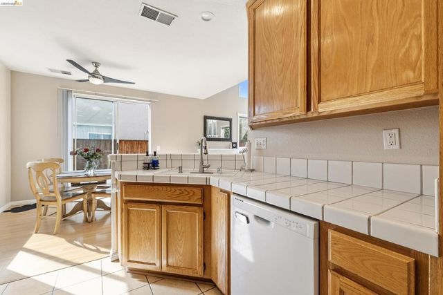 4916 Willowbrook Way, Antioch, CA 94531