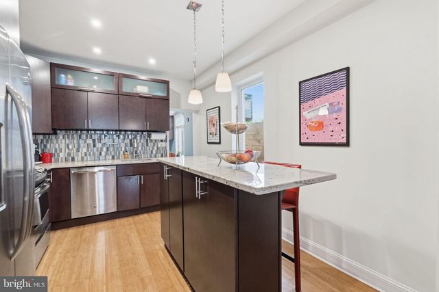 2233 BAINBRIDGE ST, Philadelphia, PA 19146