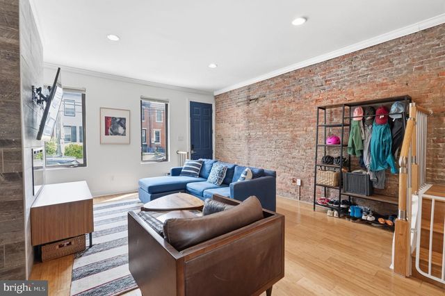 2233 BAINBRIDGE ST, Philadelphia, PA 19146