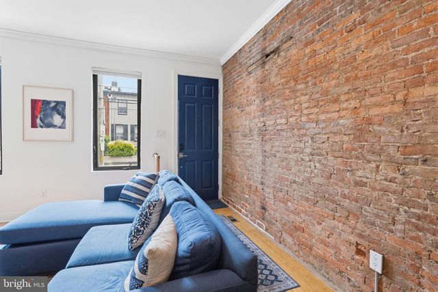 2233 BAINBRIDGE ST, Philadelphia, PA 19146