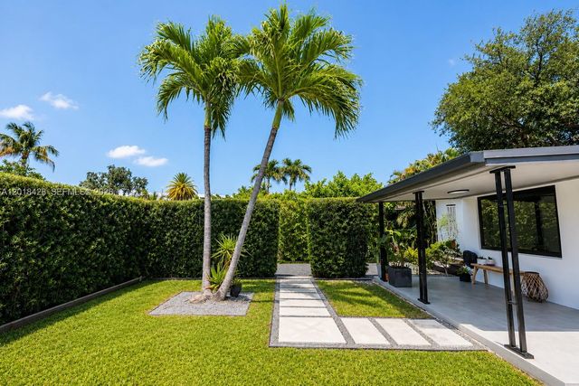 228 SW 22nd St, Fort Lauderdale, FL 33315