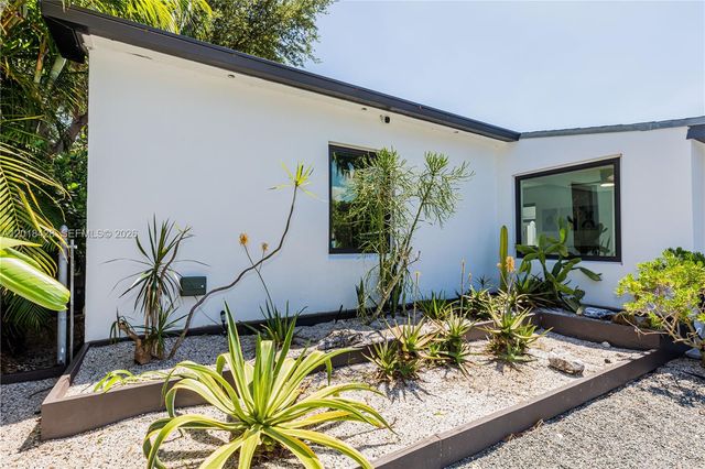 228 SW 22nd St, Fort Lauderdale, FL 33315
