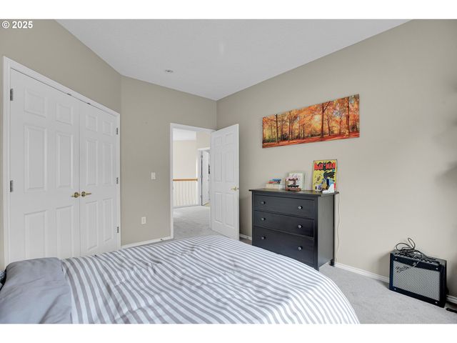 620 BARBARY Ct, Gladstone, OR 97027