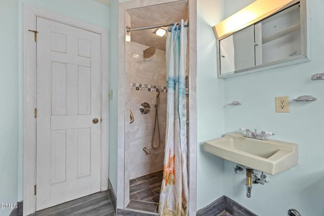 5909 Lead Mine Road, Raleigh, NC 27612