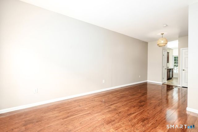 18 Wishing Well Lane 18, New Milford, CT 06776