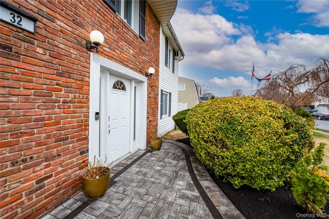 32 Imperial Drive, Selden, NY 11784