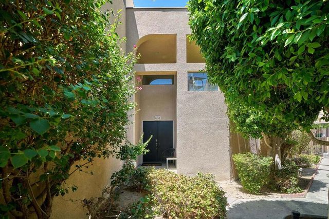 414 W Village Square N, Palm Springs, CA 92262