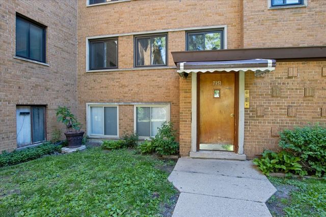7351 N Ridge Boulevard 1A, Chicago, IL 60645
