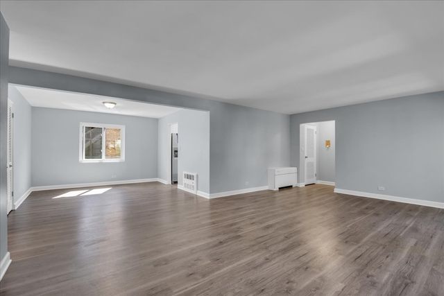 7351 N Ridge Boulevard 1A, Chicago, IL 60645