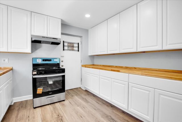 7351 N Ridge Boulevard 1A, Chicago, IL 60645