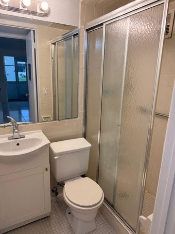 227 Kent N, West Palm Beach, FL 33417