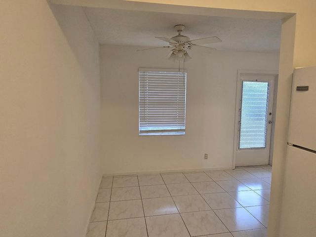 227 Kent N, West Palm Beach, FL 33417