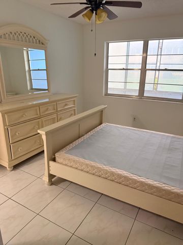 227 Kent N, West Palm Beach, FL 33417