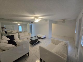 227 Kent N, West Palm Beach, FL 33417