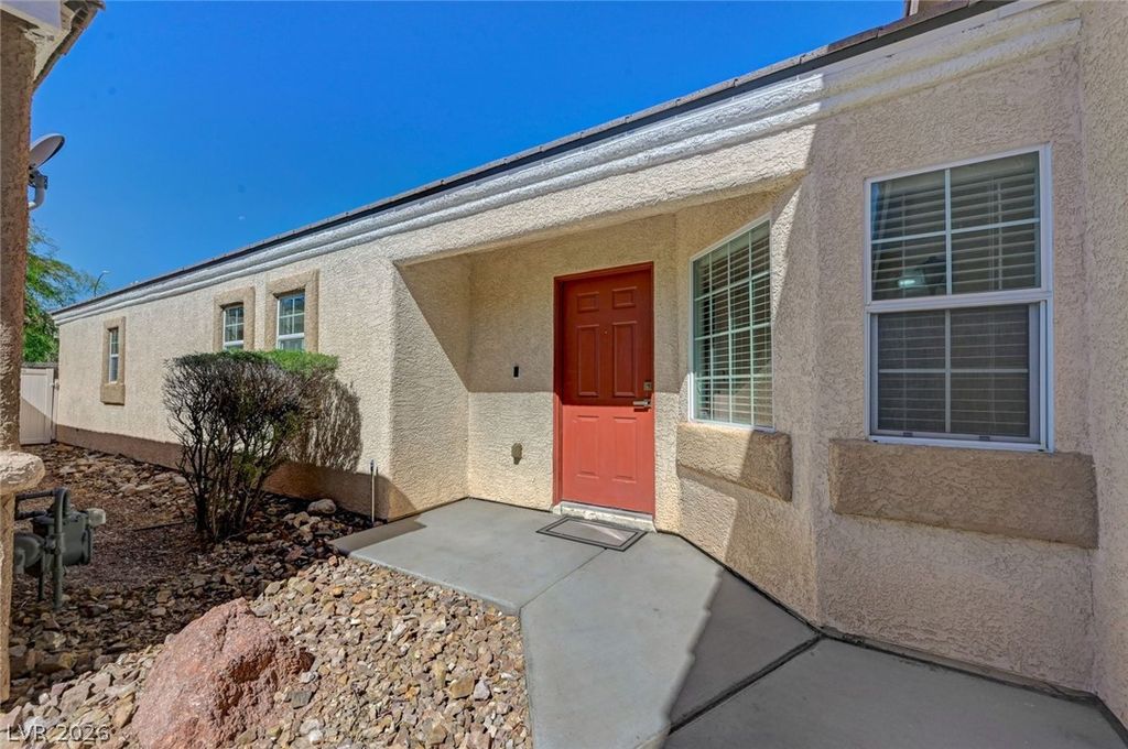 10451 Aloe Cactus Street, Las Vegas, NV 89141 — photo 2