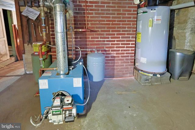 310 W LUDLOW ST, Summit Hill, PA 18250