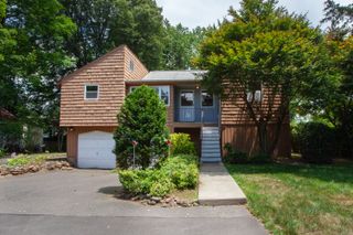 6 Cadwell Street, West Hartford, CT 06107