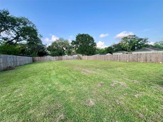 506 Georgia Avenue, League City, TX 77573