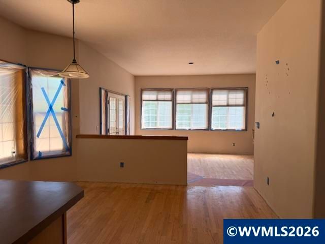 38266 E Knieriem Rd, Corbett, OR 97019