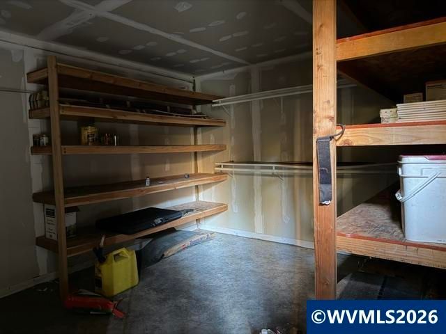 38266 E Knieriem Rd, Corbett, OR 97019