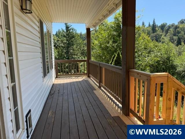 38266 E Knieriem Rd, Corbett, OR 97019