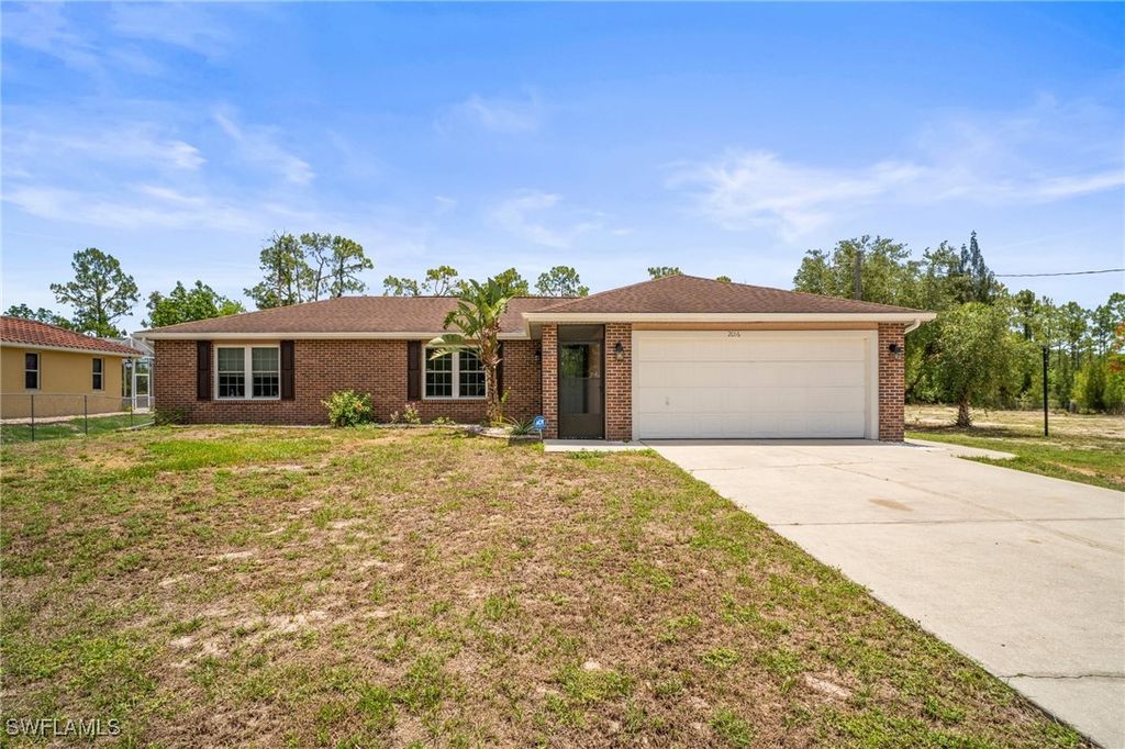 2016 Fitch AVE, Alva, FL 33920
