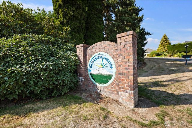 4812 131st Avenue Ct E, Edgewood, WA 98446