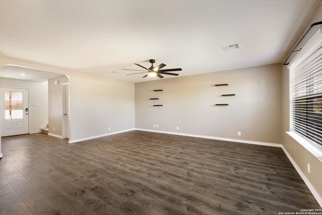 102 Bahama Woodstar, San Antonio, TX 78253