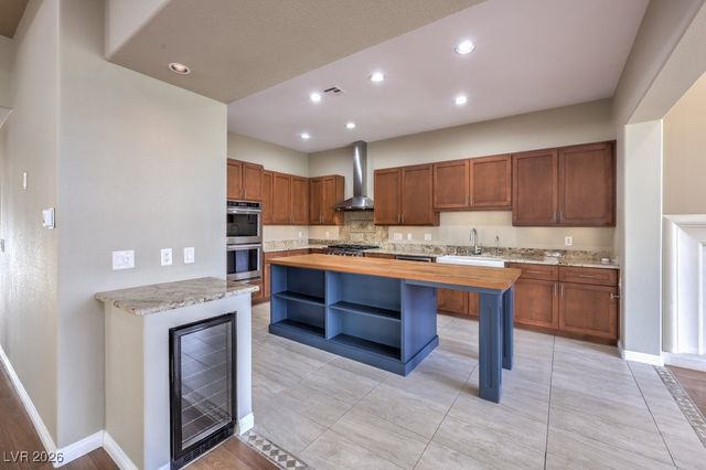 2913 Soft Horizon Way, Las Vegas, NV 89135