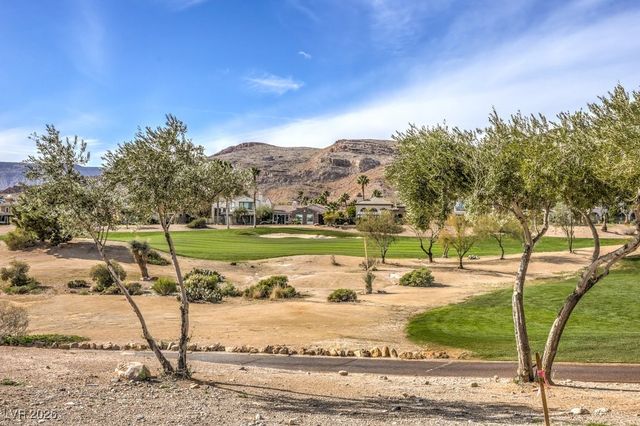 2913 Soft Horizon Way, Las Vegas, NV 89135