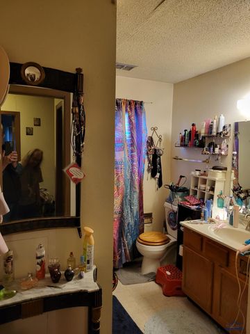 4336 BRONCO LN, Rapdi City, SD 57701