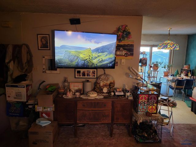 4336 BRONCO LN, Rapdi City, SD 57701