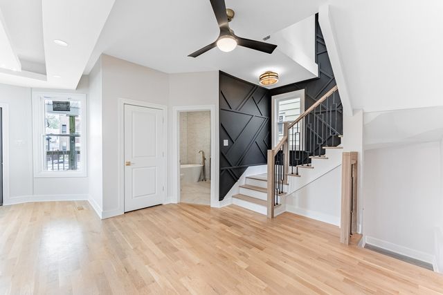 822 N Lockwood Avenue, Chicago, IL 60651