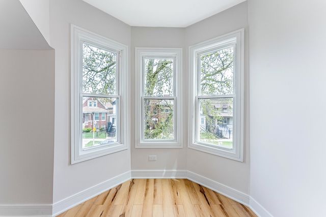 822 N Lockwood Avenue, Chicago, IL 60651