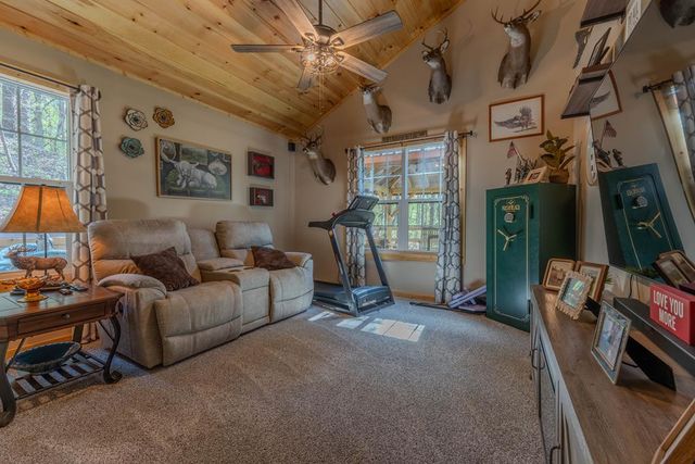 190 Galloway Drive, Hayesville, NC 28904