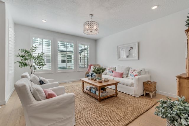 10036 N LIMESTONE WAY, Highland, UT 84003