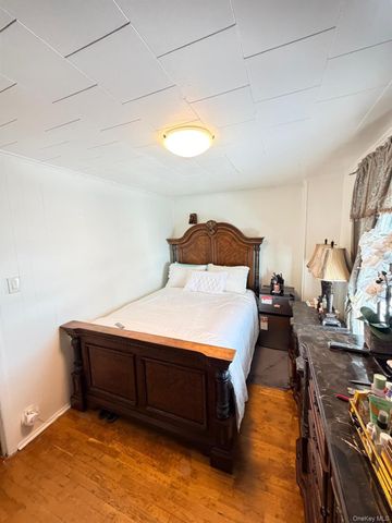 9726 133rd Street, Richmond Hill S., NY 11419