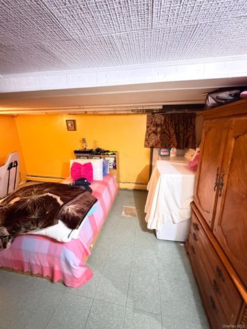 9726 133rd Street, Richmond Hill S., NY 11419