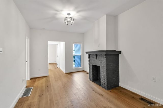 250 West Avenue, Buffalo, NY 14201