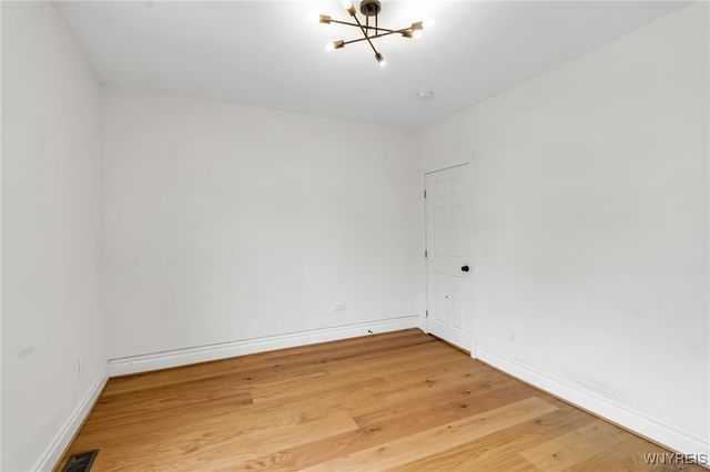 250 West Avenue, Buffalo, NY 14201