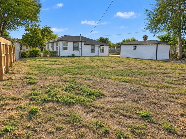 1168 Florida Ave, Corpus Christi, TX 78404
