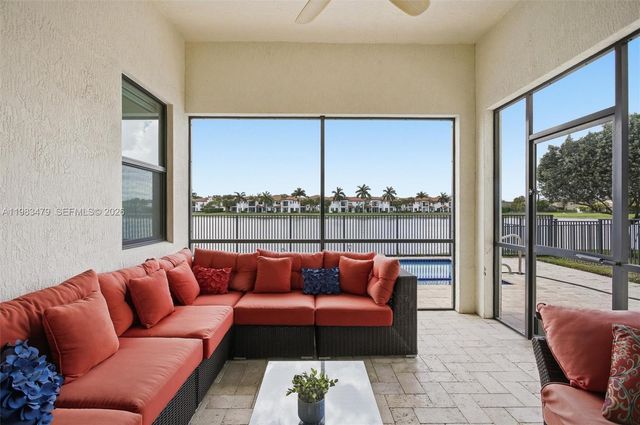 1296 SW 113th Way, Pembroke Pines, FL 33025